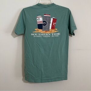 Southern Tide Men's Green T-Shirt Size XS